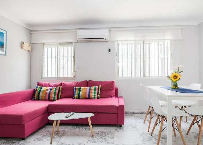 MalagaOnBeach 2 - Two bedrooms - up to 7 people - 30 meters beach